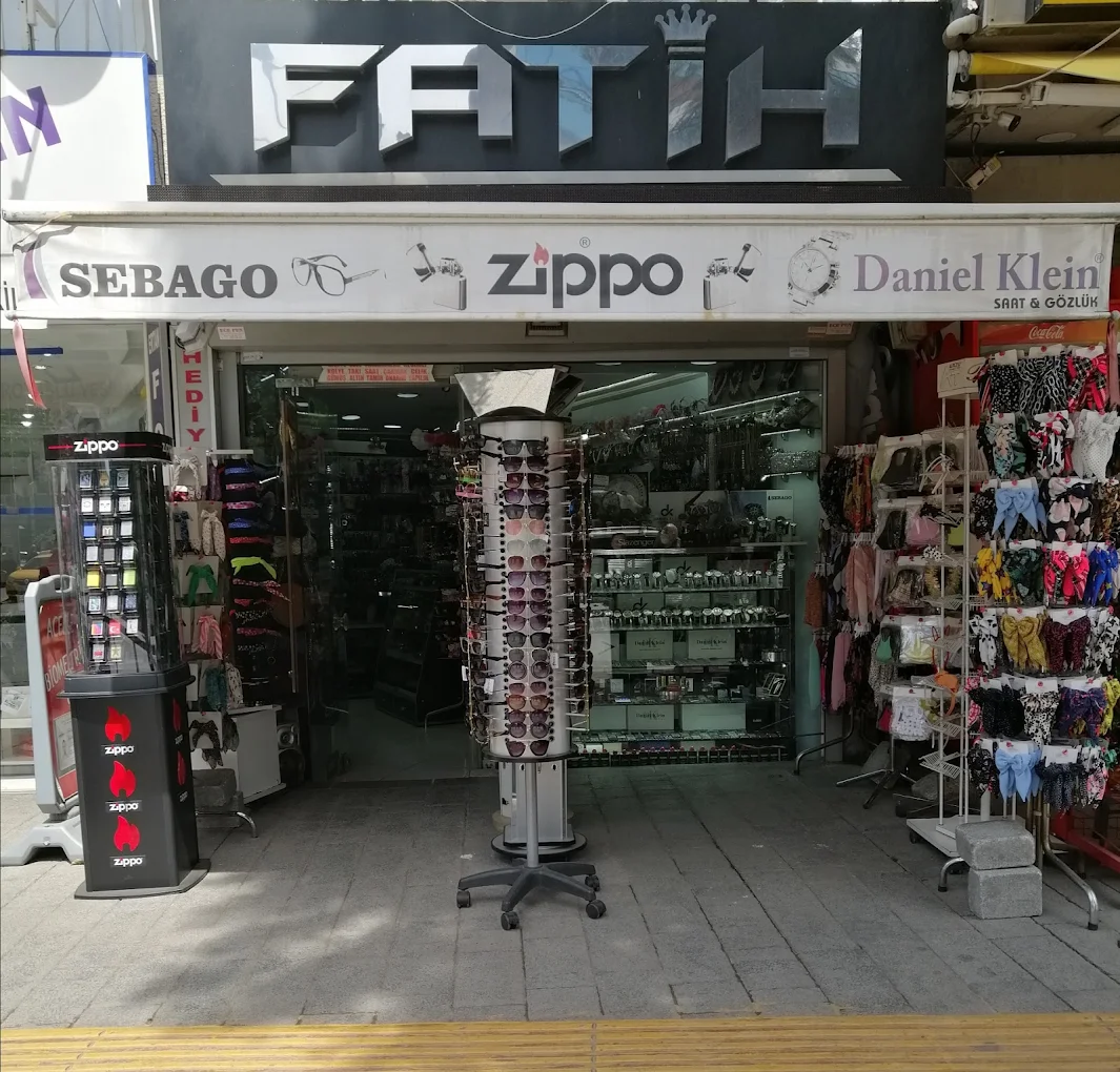 Fatih Hediyelik Mağaza Girişi